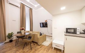 Charming Grand Residence In The Heart Of Budapest